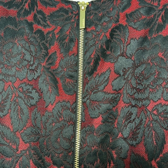 Calvin Klein Red Black Floral Brocade Sleeveless Shift Women Size 10 - Picture 4 of 5